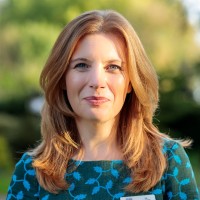 Dr Liz Booyse