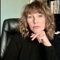 Lara Mchenry