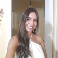 Flávia Toledo