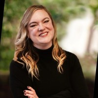 Leigh Ginion Baker, Mba