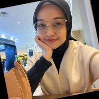 Indry Setiawati