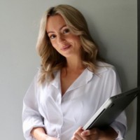 Stephanie B.