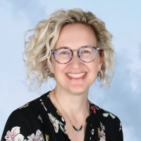Katherine Lee, Mba