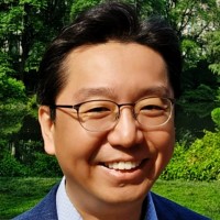 Choong-Geon Lee