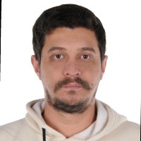 Uğur Şakoğlu