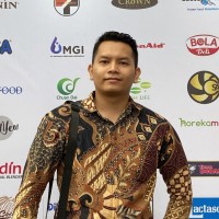 Viky Taufik Qul Ikhrom