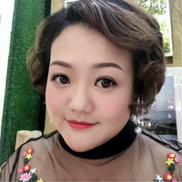 Yumi Lee