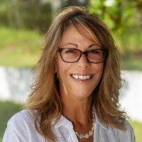 Christine Cooper Kelly