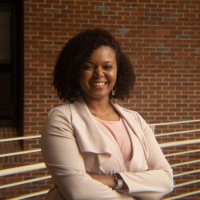 Lauren White, Ma