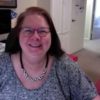 Julie Storms