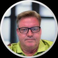 Dennis Egan