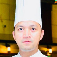 Rafael Flores