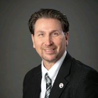 Michael D Dyke