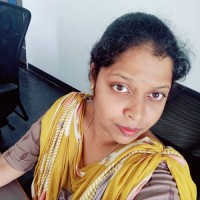 Kayal Vizhi