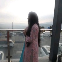 Amna Safdar