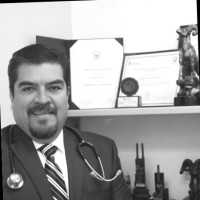 Dr. Martín De la Cruz