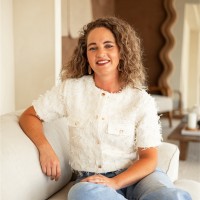 Antoinette Van Houdt