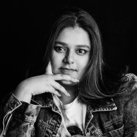 Nidhi Khanna