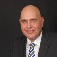 Uwe Schroth