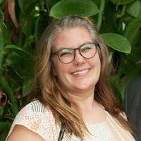 Stephanie Balog, Lcsw