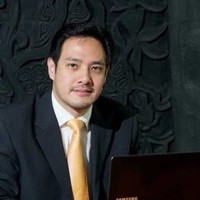 Michael Rusli