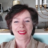 Linda Veenendaal-Slikboer