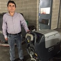 Roberto Esqueda Guzmán
