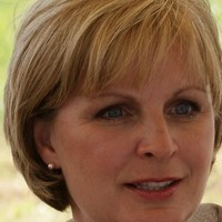 Suzanne Roland