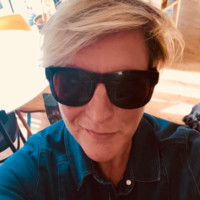 Louise Curtis-Robertson