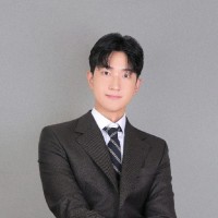 Kwangjin Lee
