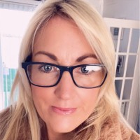 Vicki Knight