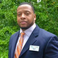 Kevin Davis, Mba