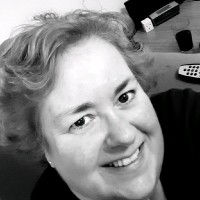 Lynda Canham