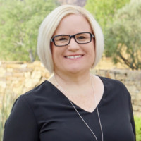 Jennifer Schneider
