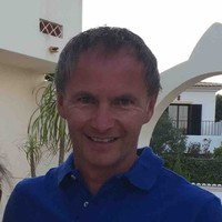 Simon Graves