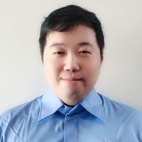 衣栩江