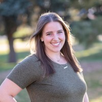 Laura Fooks, Mba