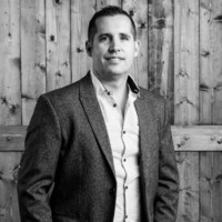 Dr. Chad Woolner