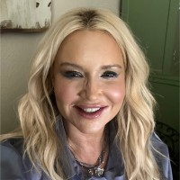 Kelly Mackey