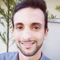Santiago Manfredine Totes Oliveira