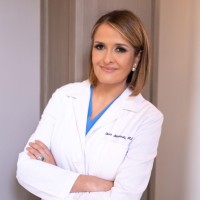 Dr. Thais Aliabadi