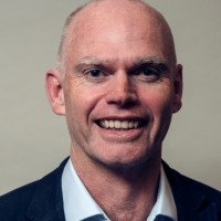 Colin Slinn