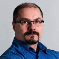 Dariusz M.