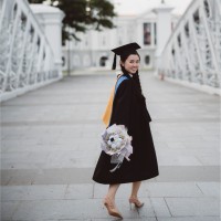 Evelyn wee