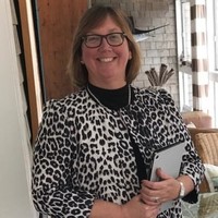 Robin Markella Hallowell