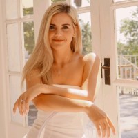 Lynette Roos
