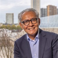 Tom Berhitu