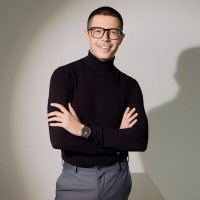 Luis M Vargas P