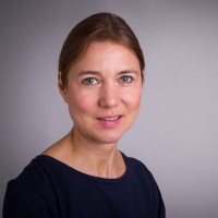 Dr. Isabella Lang