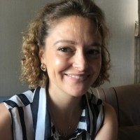 Valerie Langhans 瓦莱丽·朗汉斯